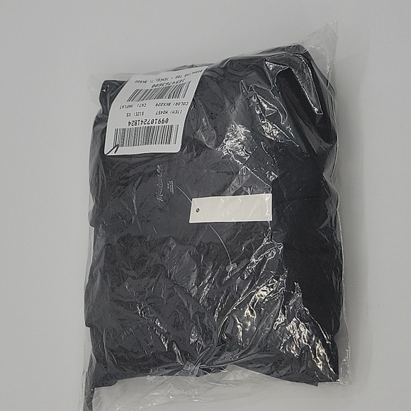 Madewell V-Neck Button-Front Shirt in True Black size XS NWT NO457 - Picture 11 of 12